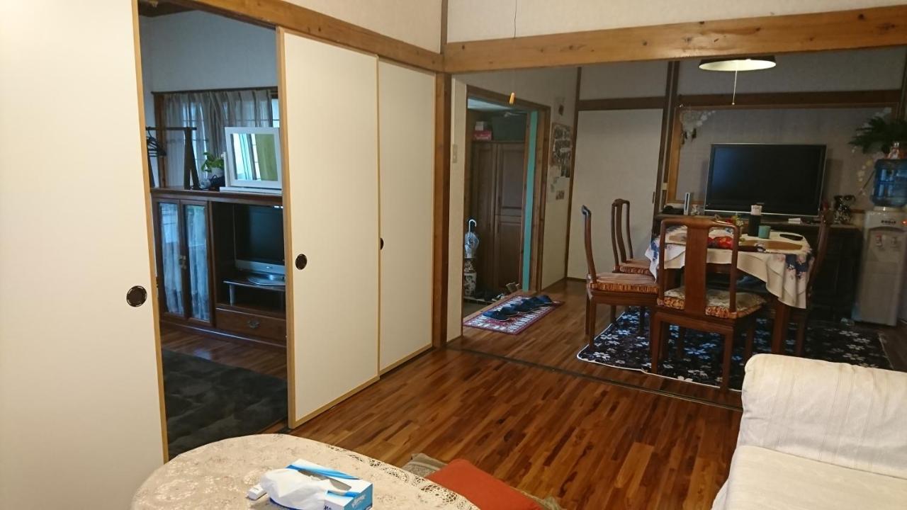 Guest House Renga II Uruma Bilik gambar